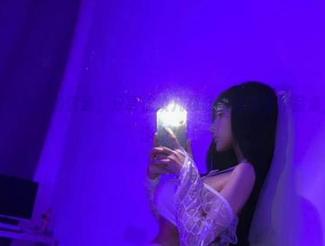 微密圈 – 无法抵挡的沉迷，分享沈汝凡超哇塞的美脚作品集，喝水前请谨慎！