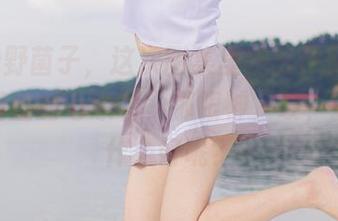 又是浅野菌子，这次图集里跑出伊丽莎白·里昂妮丝的七原罪，那眼神，唉，我该说什么好呢？