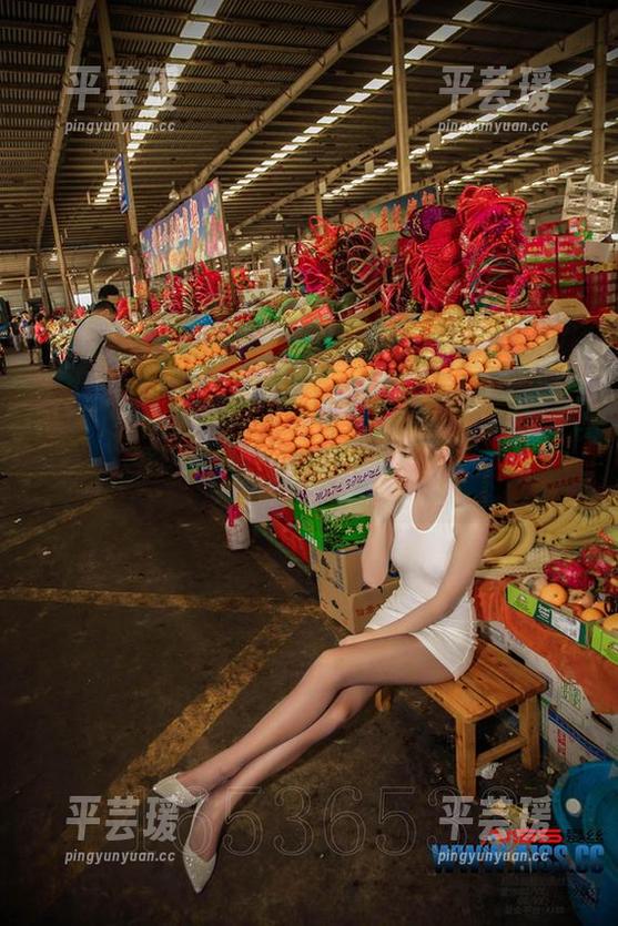 爱丝 - 佳慧的校服在高清图库里迷路了，接下来要怎么办？