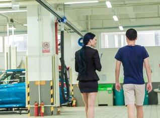 爱丝 – 欣杨的“秘密”作品，一言不合就让人想多了。