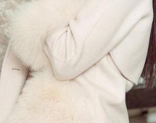 爱尤物 – 小卷卷老师的浮想套图分享，保证不是我说的那种浮想哦