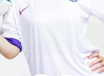 爱尤物 – 哎呀，王俪丁的“姐姐”套图选得真不错，媚眼一抹就种草了。