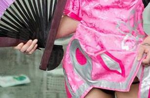 爱尤物 – 看董小姐怎样把“油亮”玩出新花样，油萌的美图集上线！