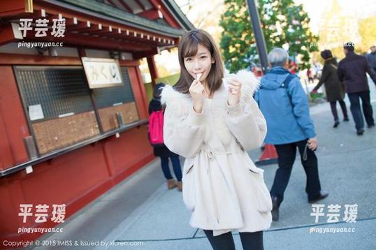 爱蜜社 - 高清模式里，张思允Nice与海浪的轻妙较量——写真无底线