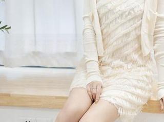 爱蜜社 – 淼淼萌萌哒和她的黑丝私拍，资源像极了迷雾