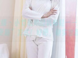 物恋传媒 – 小竹和她的帆布鞋——这是一种“更新”方式！好吧，确实也挺酷。