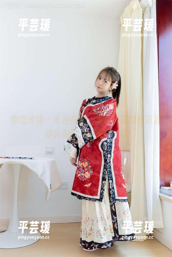 物恋传媒 - 私拍探路，泡泡的薄肉丝资源，脚尖加固，一瞧就上瘾！