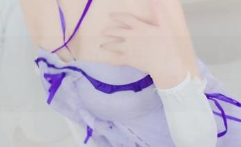 镂空与猫君君MaoJun，高清图集中都有种不容易捕捉的优雅。