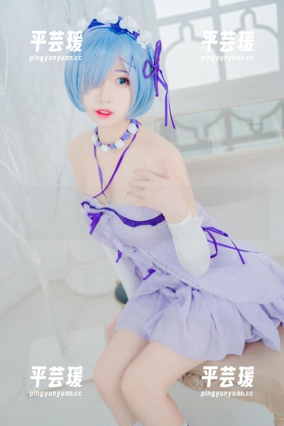 镂空与猫君君MaoJun，高清图集中都有种不容易捕捉的优雅。