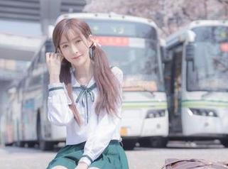 棉袜日常，王羽杉最新套图竟然让我想起了童年？