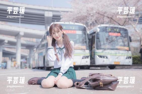 棉袜日常，王羽杉最新套图竟然让我想起了童年？