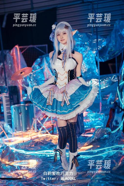 作品集最新更新：白莉爱吃巧克力教你如何在三分钟内拍出不问世事的自拍。