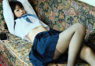 图集中还有更多哦！白莉爱吃巧克力的香奈乎，轻松一瞥愿意停留。