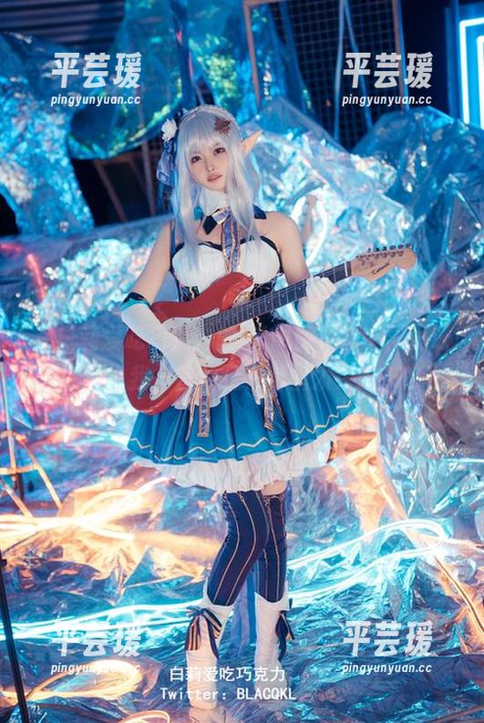 在白莉爱吃巧克力的JK闺房作品中，竟让我一直驻足在那里发呆