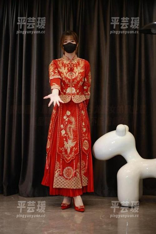 微密圈 - 最新写真集：白龙猫女的职业装库里斯，谁说工作不能有趣？