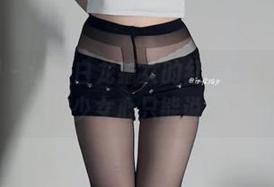 微密圈 – 进入白龙猫女的红裙在线图集，谁说少女心只能说甜？