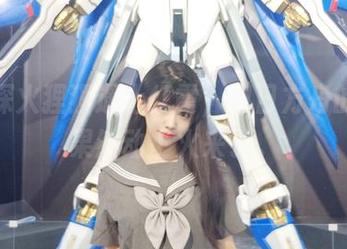 当神探火狸狸遇上红霞，明日方舟的套图果然动上火来了。