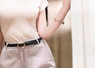 秀人网 – Elise谭晓彤的校服图包：这不是教科书上的青春，而是比校服更让人记忆犹新的味道！