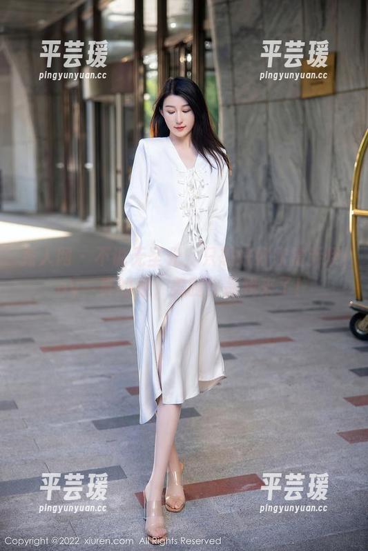 秀人网 - 不说无圣光，只想好好欣赏乔伊joy，真的是，美腿作品我来了！