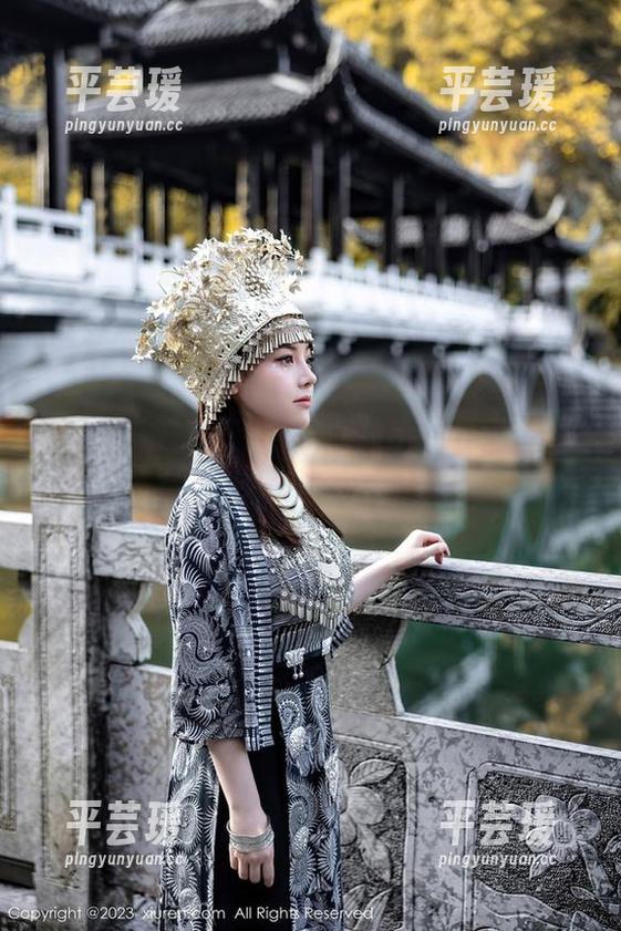 秀人网 - 在浴缸里？余贝拉bella无圣光图包，果然能为水增色