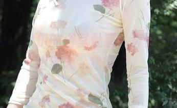 秀人网 – 允尔的浴室魅惑，套图中的细节超迷人，我愣了。