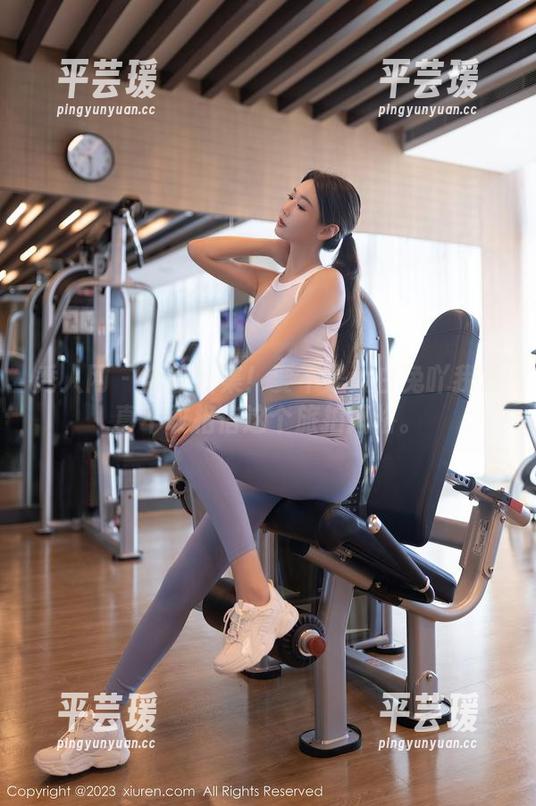 秀人网 - 全套图集！要不是大白兔吖我还真不敢相信这个旅拍风格。