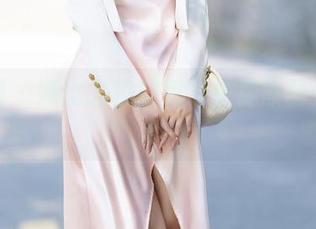 秀人网 – 娜比的校服秀：免费原图一起嗨！