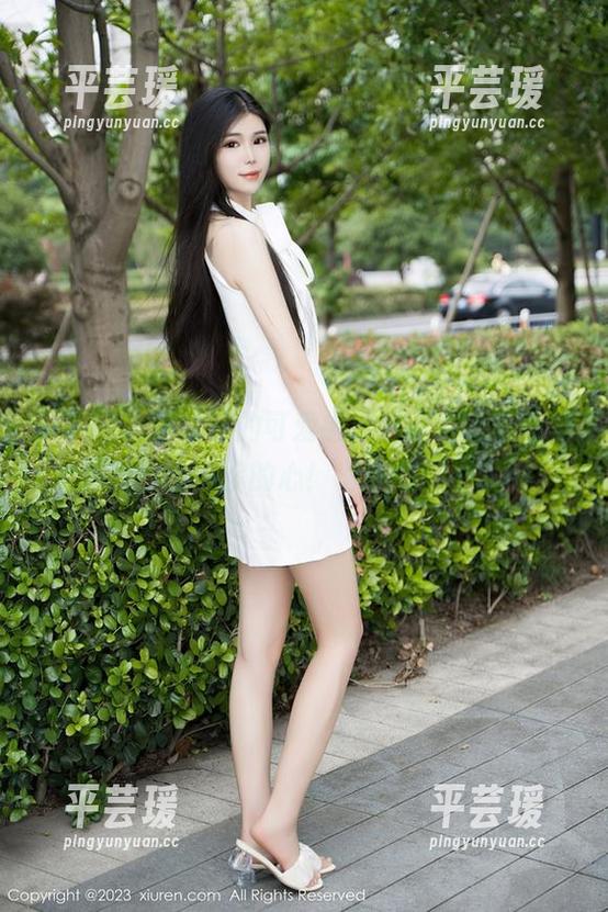 秀人网 - 燕甘甘的可爱组合拳来了，最新美图直接击中你的心！小心心脏不够用