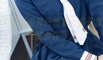 秀人网 – 王曼柔夏日图集：揭开那略显羞涩的创作背后