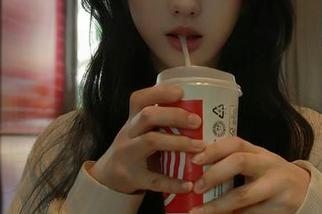 秀人网 – 王曼柔护士写真，作品集中的每一个细节都是一种温柔的挑逗，附上原图，继续吧