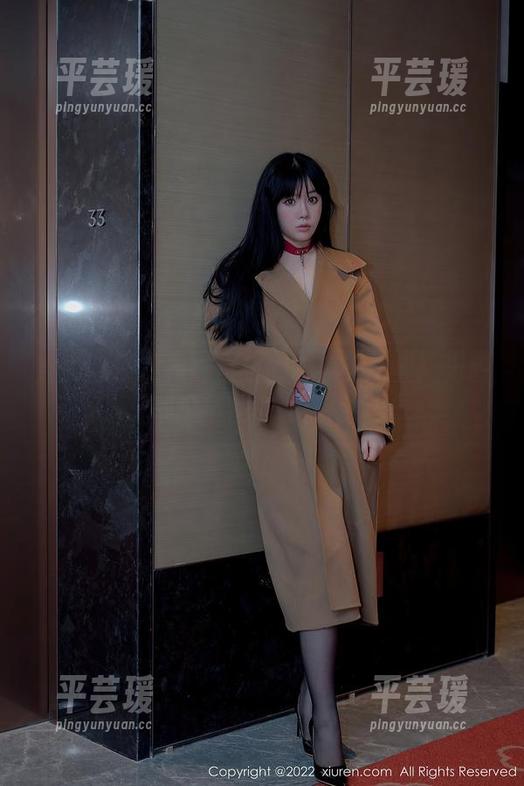 秀人网 - 王雅姗是我的水手服图集：海鸥都忍不住来看热闹！