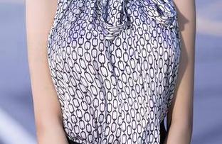 秀人网 – 精选写真：“舌尖上的菊花ace”与短裙的趣味碰撞