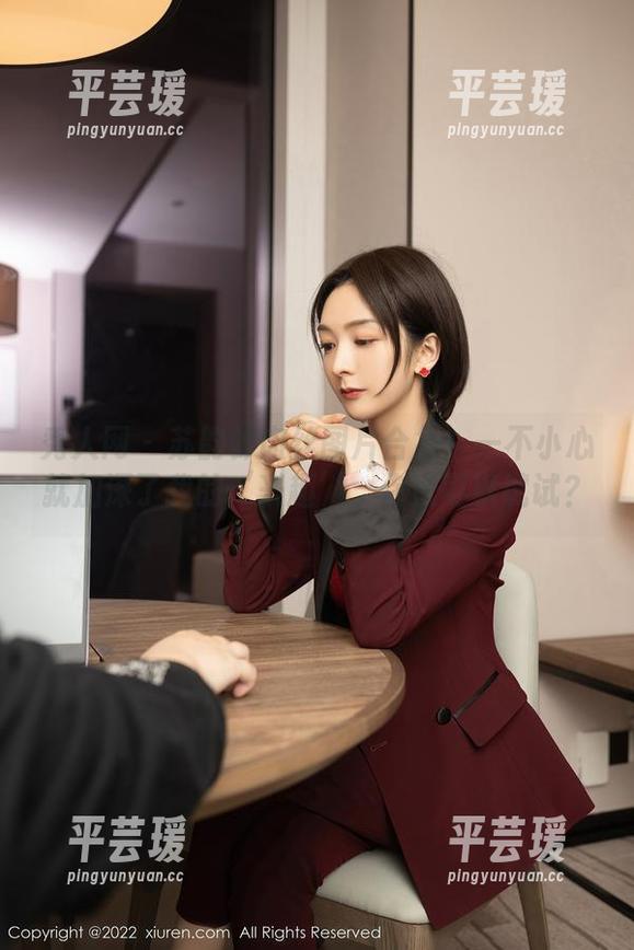 秀人网 - 苏韵锦肉丝图片合集：一不小心就加深了我的‘兴趣’，你也可以试试？