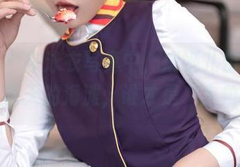 秀人网 – 在泳衣写真中，虞姬儿仿佛又回到了夏天的海滩，谁才是“主角”？