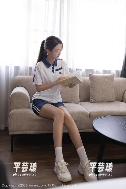 秀人网 - 穿上礼服的陈巧蓓isabella：最新图包，心中小剧场：今天我是不是可以改名叫‘女神’？