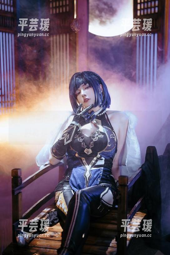 最新原图：秋和柯基的汤池巫女，这个身影真是……呃，太吸引眼球了吧。