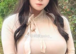 默默对着原图自言自语，职业装的纯爱neko可爱到爆，快来下载吧！