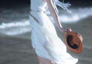 定制风格，纸悦Etsu_ko的作品如同网袜，轻盈又淘气。