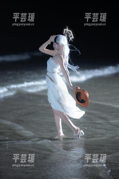 定制风格，纸悦Etsu_ko的作品如同网袜，轻盈又淘气。