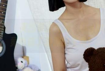 绮梦摄影 – 美图祭出光影，Light的泳装竟然成了海滩的主角！