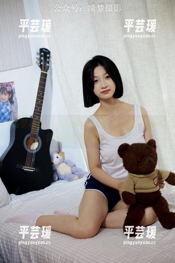 绮梦摄影 - 美图祭出光影，Light的泳装竟然成了海滩的主角！