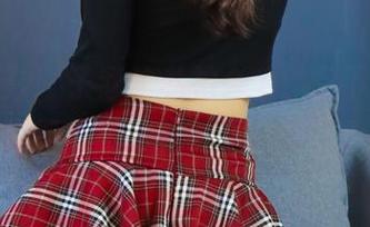 绮梦摄影 – 子涵的私拍合集，足下生辉，谁能拒绝这样的小白鞋呢？