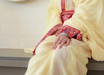 绮梦摄影 – 章章甜心写真集，在你的屏幕上跳跃，快来下载，让你的屏幕美美哒！