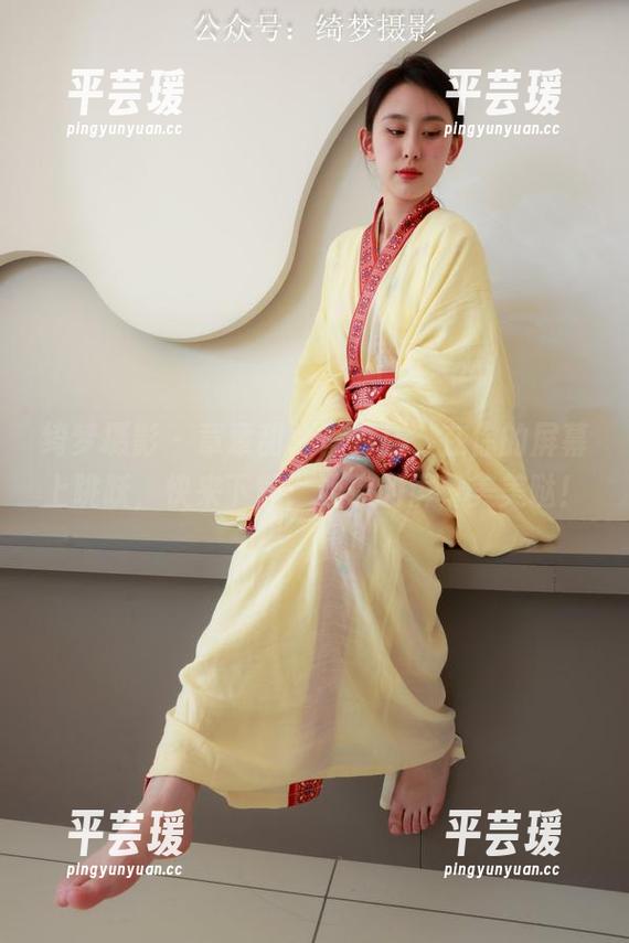 绮梦摄影 - 章章甜心写真集，在你的屏幕上跳跃，快来下载，让你的屏幕美美哒！