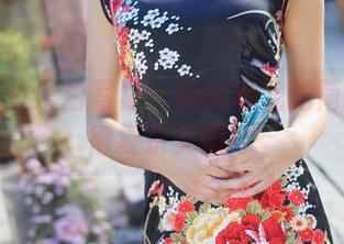 美媛馆 – 黑白写真：杨晓青儿把简单演绎得复杂又微妙