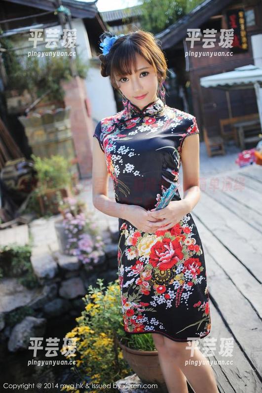 美媛馆 - 黑白写真：杨晓青儿把简单演绎得复杂又微妙