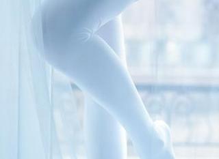 翎柒菜菜最新写真，原图里的小天使，是谁说天使不吃冰淇淋的？