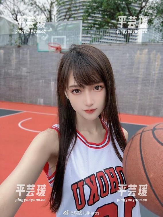 追逐梦想，腐团儿Ikaros的高清写真集打造最强路人女主气质！