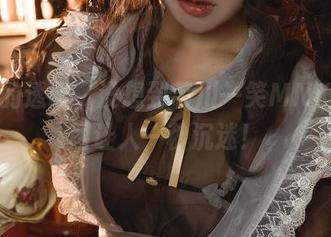 奇怪的透明，没想到芊川一笑MNK的美图让人一秒沉迷！