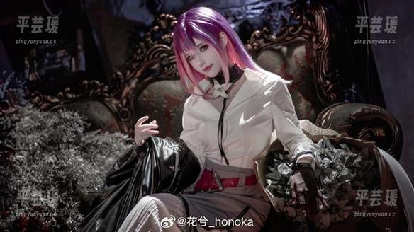 图册新鲜出炉！花兮_honoka就像被丝袜托起来的仙子，不愧是观察者的眼中的软色情。